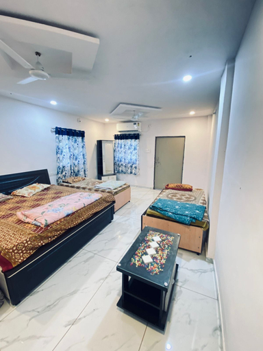 Room 5, Radheshyam homestay, Narmada