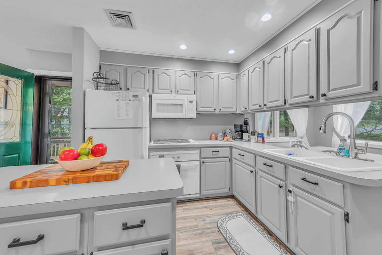 Interior 5, Large Family Friendly House on the Fairway Hideout, Wayne