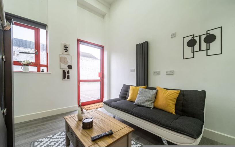 Room 4, Studio in Central Reading- Next to Town Centre, Wokingham