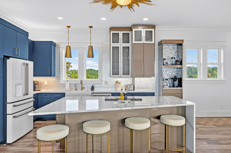Private kitchen 3, 6BR Gulf-front Home, Sleeps 19, Heated Pool & Mini Golf, Bay