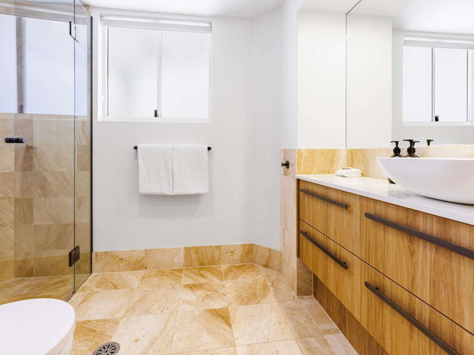 Bathroom 5, Mantra Zanzibar, Maroochy - Mooloolaba