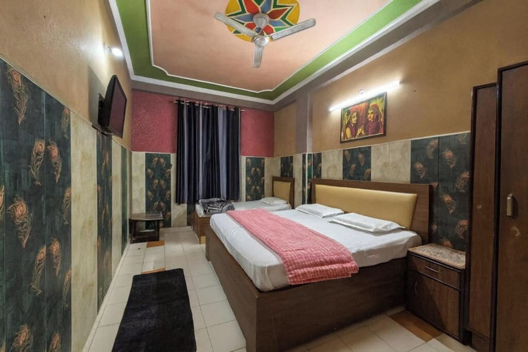 Room 3, Hotel Shiri Krishna, Mathura