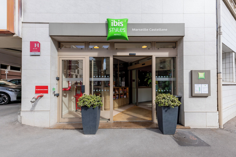 Exterior & Views 2, ibis Styles Marseille Centre Prado Place Castellane, Bouches-du-Rhône