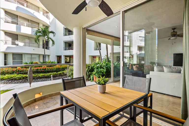 Outdoor dining 3, Ground-floor Condo With Resort Pool, Balcony, & Pool Tables, Compostela