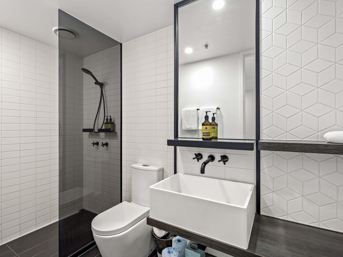 Bathroom 5, Peppers Southern Cross Melbourne, Melbourne