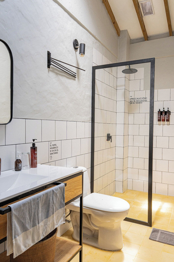 Bathroom 3, Hotel Plantación, Jardín