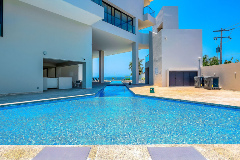 Pool 2, Cozy Oceanview Loft With Panoramic Views, Outdoor Pool & Fitness Room, Compostela