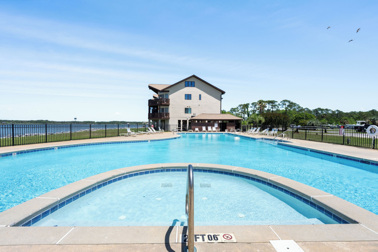 Outdoor pool 4, Sailboat 201 with Pool, Baldwin