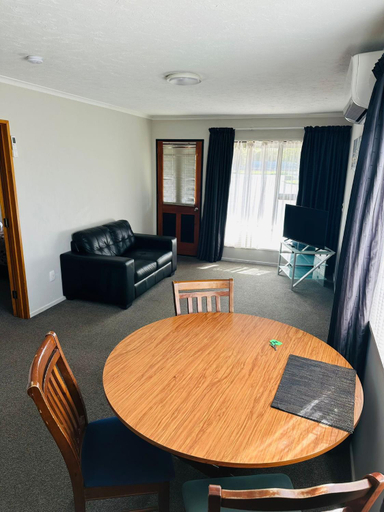 Others 3, Academy Lodge Motel, Ashburton