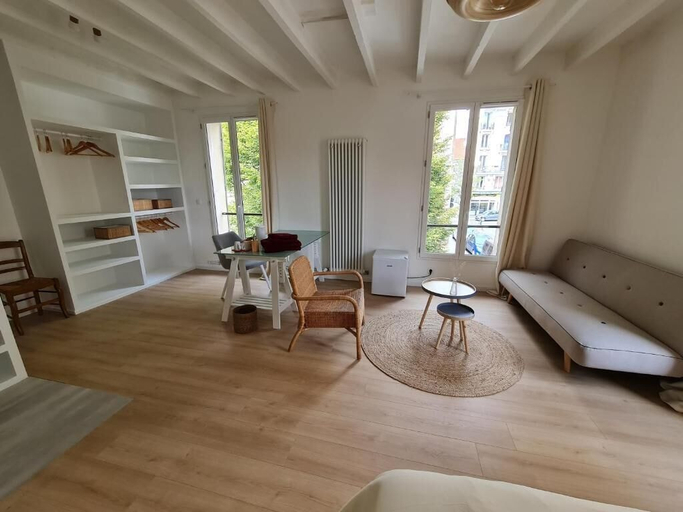 Living area 4, Le Saint Christophe, Seine-Saint-Denis
