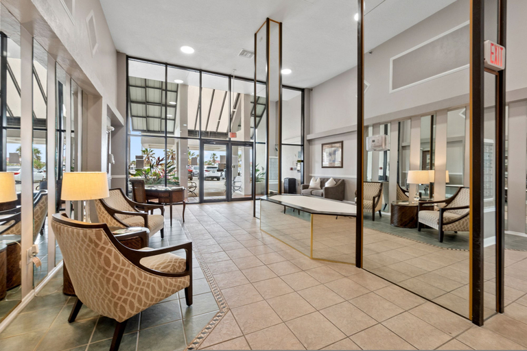 Room 2, Ocean View 2BR Condo Daytona Shores FL Sleeps 4, Volusia