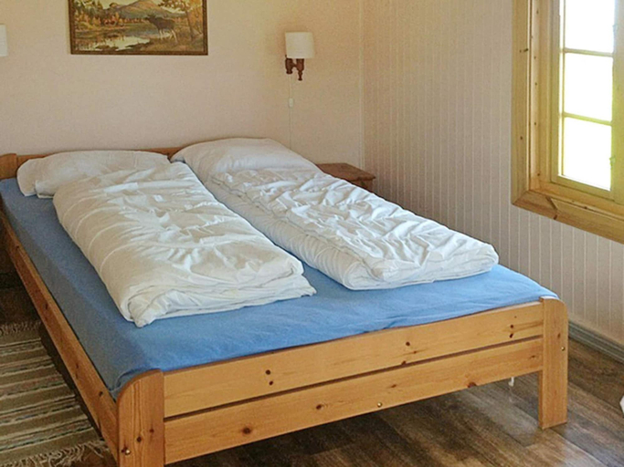 Bedroom 5, 11 Person Holiday Home in Bud, Fræna