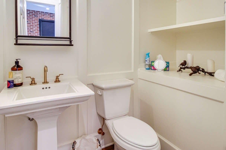 Interior 2, River Views, Historic Central Neighborhood, Luxury Townhome, Chatham