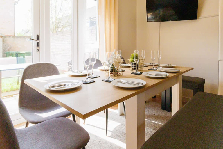 Room 5, Orhcid 4BR 5BR if Sofabed NR A14 M11, Cambridgeshire
