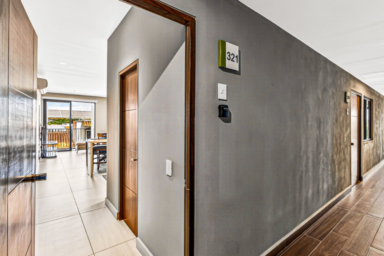 Interior 3, Modern Condo With Rooftop Pool, Balcony, gas Grill & gym Access, Puerto Vallarta