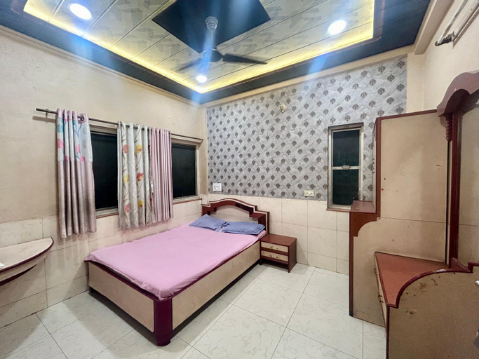 2, Shivshakti Lodge, Solapur