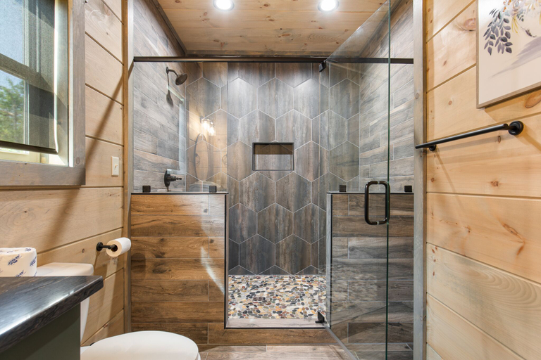 Bathroom 4, Spool Time by Smoky Cove Resort, Sevier