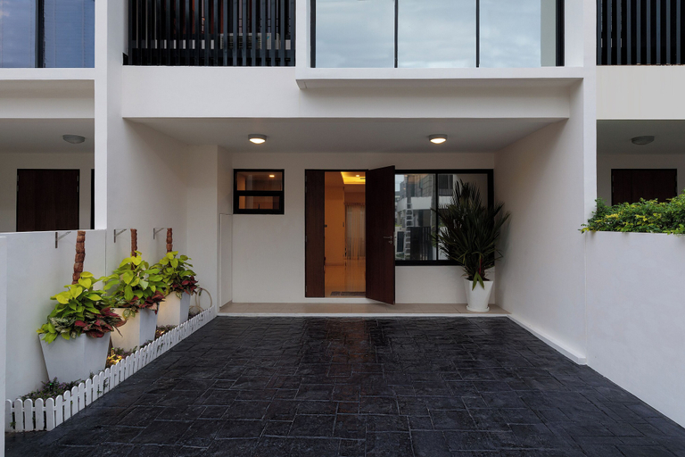 Exterior & Views 2, Spacious 3bd Townhouse in Laguna park, Pulau Phuket