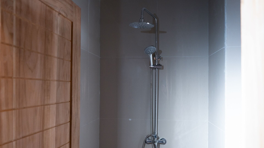Bathroom 2, Monkey Palms, Lombok