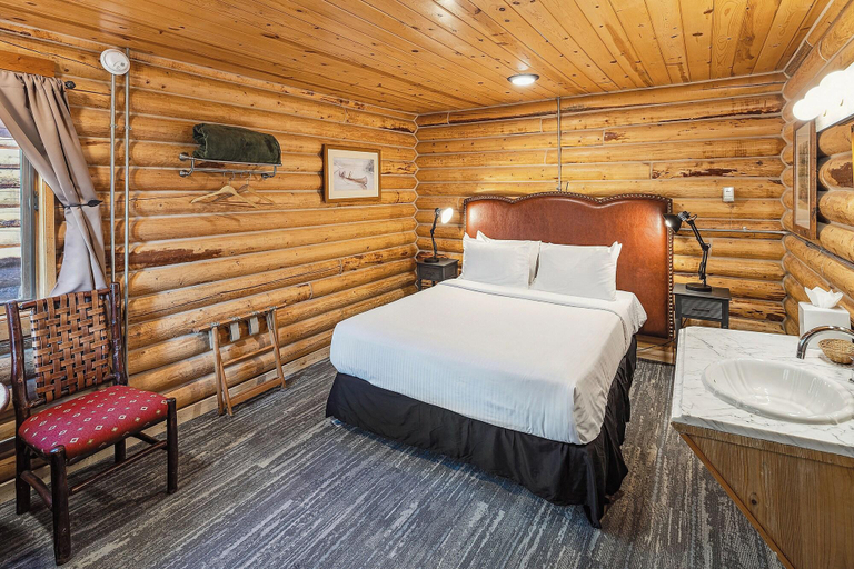 Bedroom 3, Denali Crow's Nest, Denali