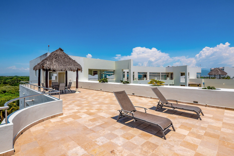 Terrace/patio, Stylish Condo With Covered Balcony, Pool & Pool Tables, Compostela