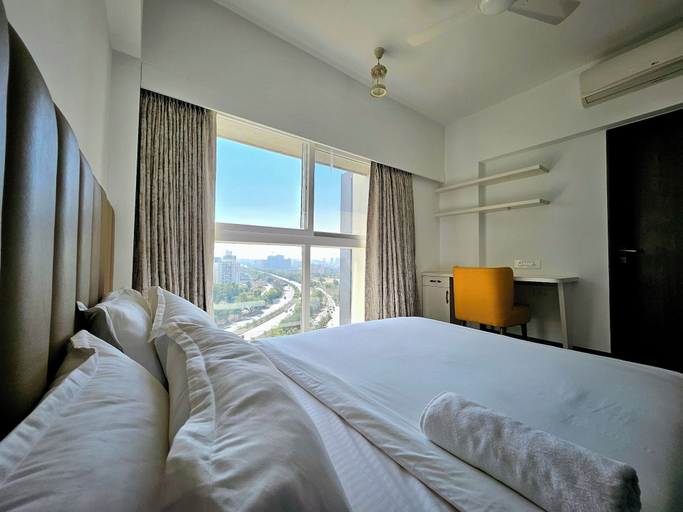 Room 4, Golf Chateau Serviced Apartments, Pune