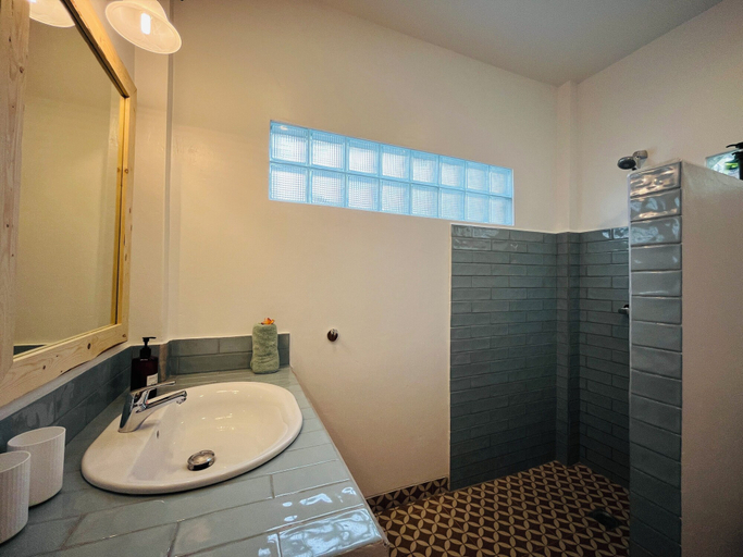 Bathroom 4, Living Room Lembongan, Klungkung