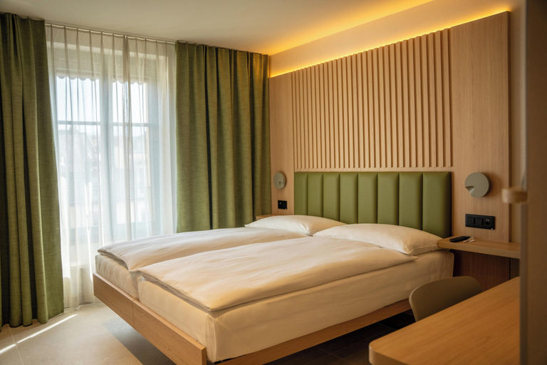 Bedroom 3, Le Square, Genève
