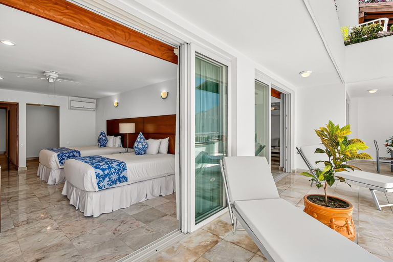 Room 3, Coastal Retreat Condo With Resort-style Pool, hot tub & Oceanfront Terrace, Puerto Vallarta
