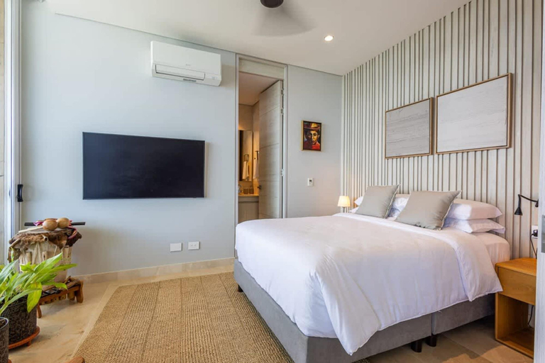 Room 5, Coastal Escape w Terrace Ocean Views, Cartagena de Indias