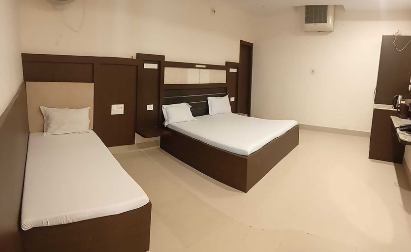 Room 3, The Utsav Hotel Unit of Rishabh Garden, Bikaner
