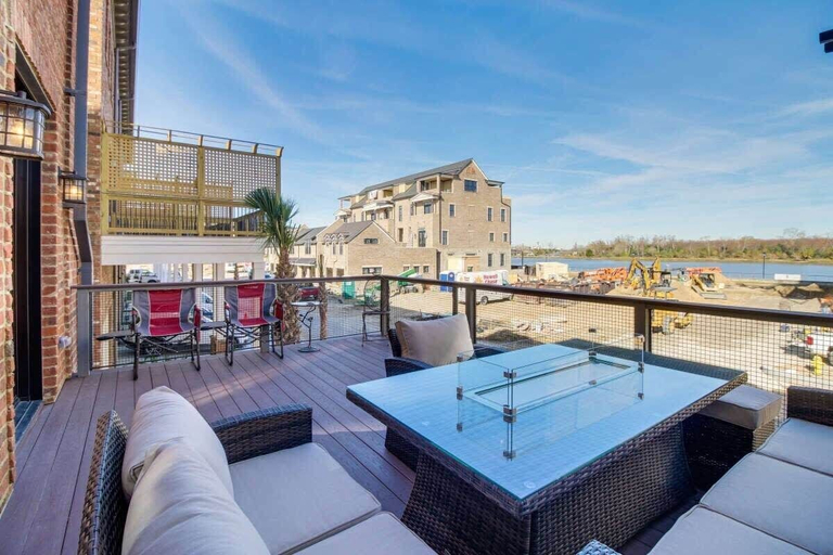 Interior 3, River Views, Historic Central Neighborhood, Luxury Townhome, Chatham