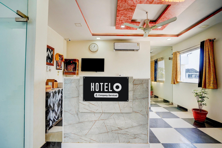 Reception 2, Classic Hotel Shimla Grand, Lucknow