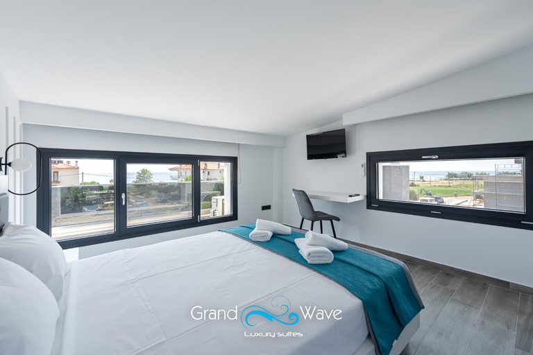 Bedroom 2, Grand Wave Luxury Suites, Central Macedonia