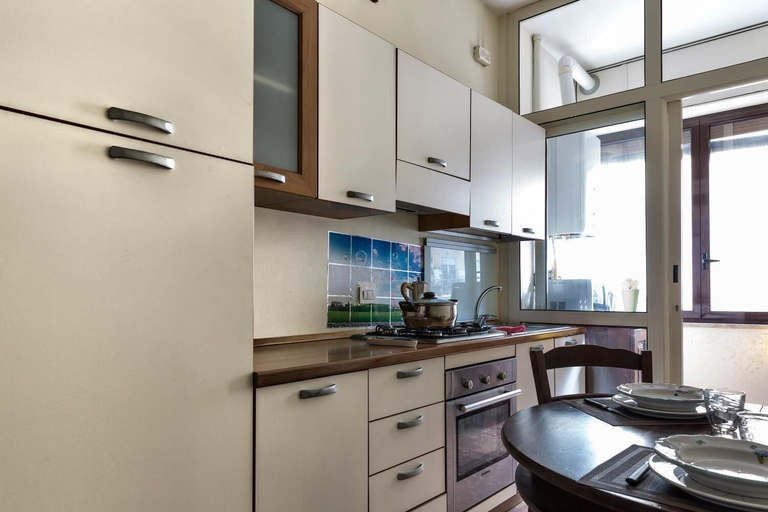 Others 5, Residence Mastrangelo, Napoli