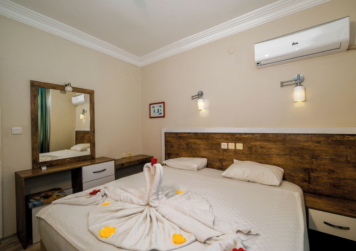 Bedroom 3, cleopatra king apart hotel, Alanya