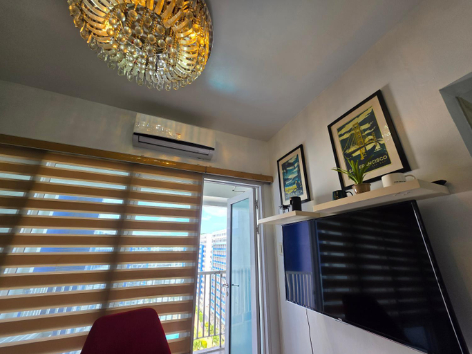 Others 2, Sea Residences TowerE-F by EZStays, Pasay City
