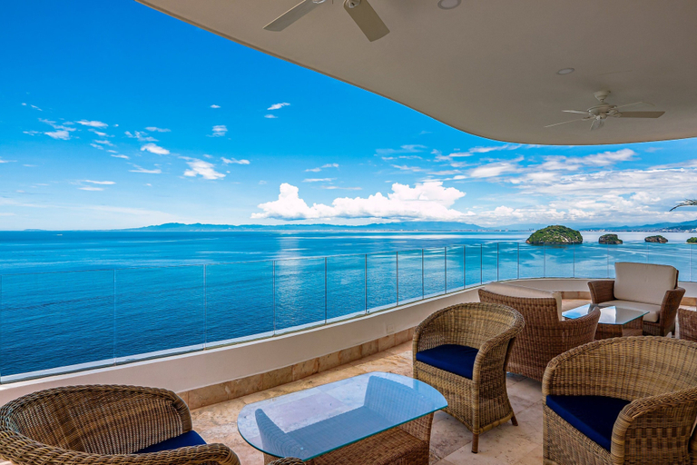 View from room, Oceanfront Condo With Huge Balcony, Sweeping Ocean View & Amazing Pool, Puerto Vallarta