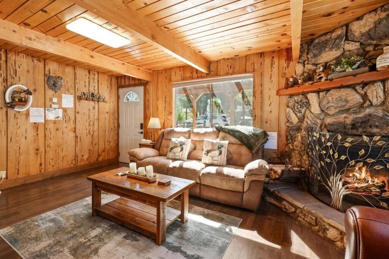 Living area 5, Elysian Escape, San Bernardino