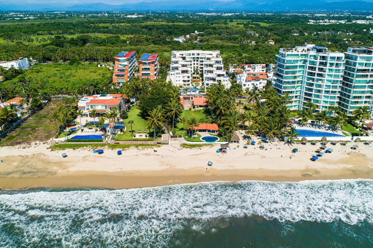 Beach, Modern Ocean-view Stay With Pool and Rooftop Access, Large Balcony, and AC, Compostela