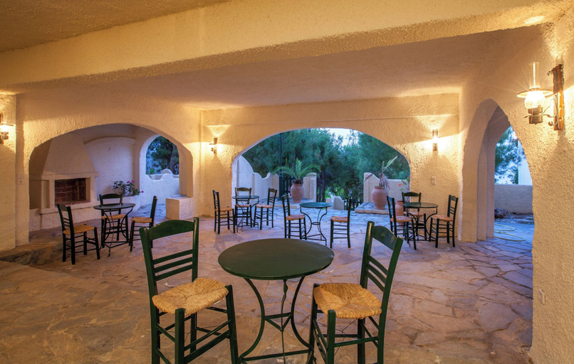 Outdoor dining 5, Hotel Abatis, Attica