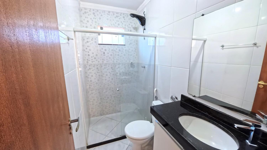 Bathroom 2, Condominio a 350 m da Praia de Taperapuan, Porto Seguro