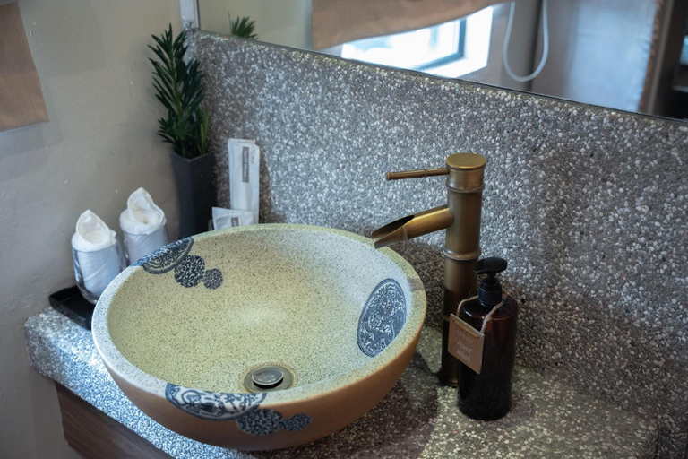 Bathroom 4, Sojourn Spa Hotel Kuala Lumpur, Ampang