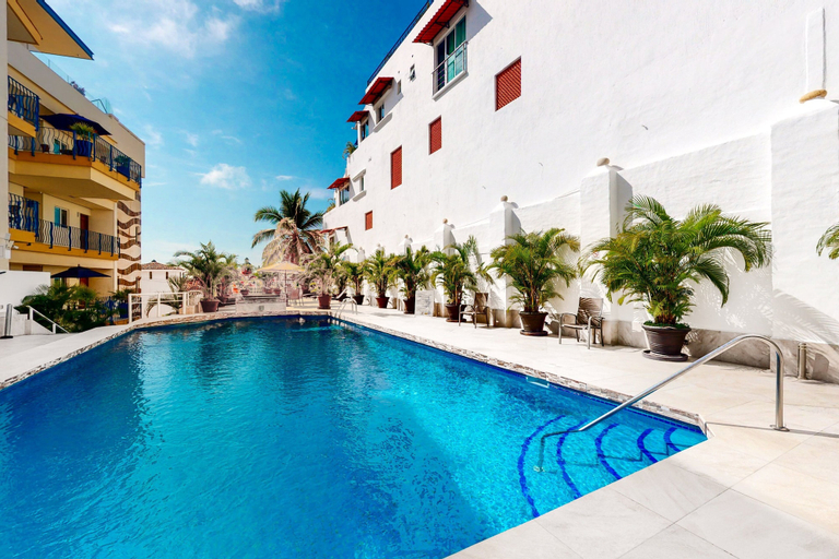 Pool, Modern & Bright Condo With Ocean Views & Pool - Walk to the Beach, Puerto Vallarta