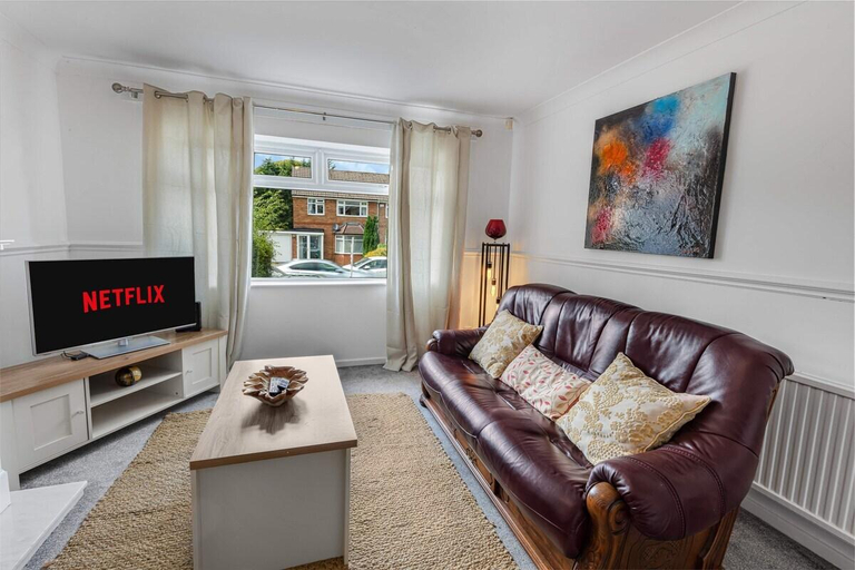 Others 2, Desirable homely retreat in macclesfield, Cheshire East