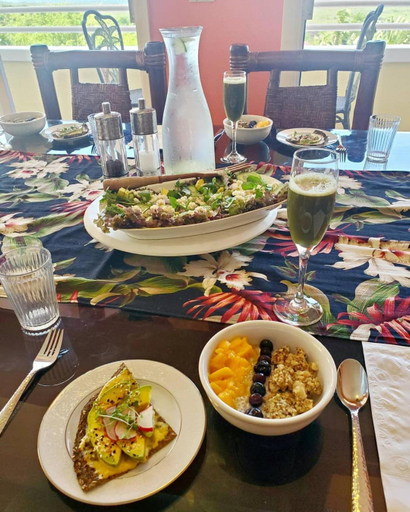 Food & Drinks 5, Luana Inn, Hawaii