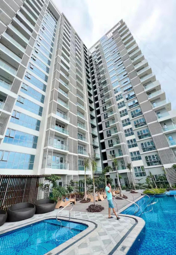 Exterior & Views 1, S & E Condo with Panoramic View, Iloilo City