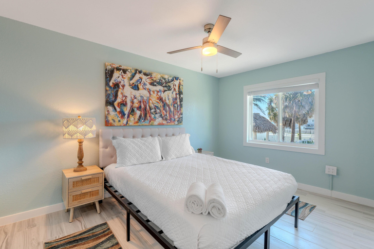 Room 2, The Shiloh - Side B, Lee