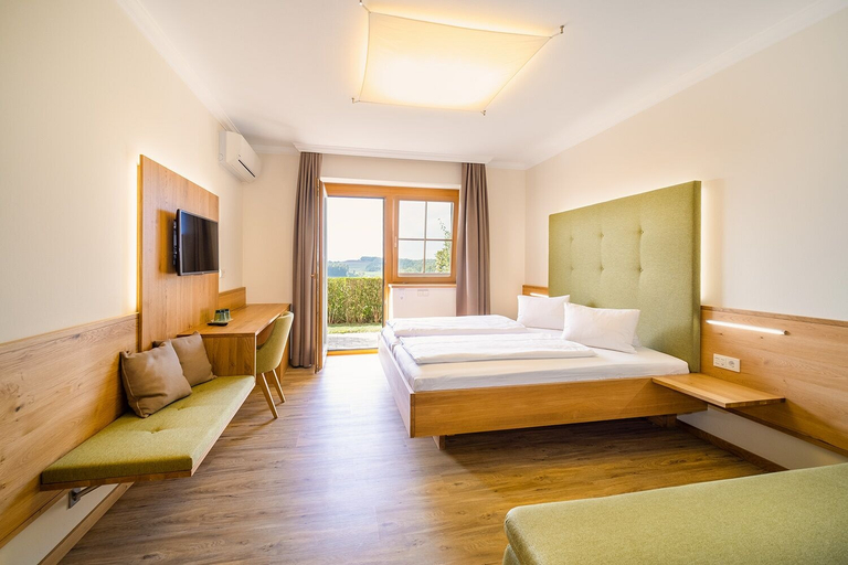 Bedroom 3, Panoramahof Loipersdorf, Jennersdorf