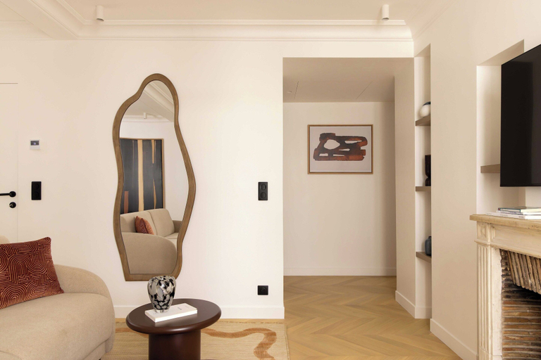 Living area 3, Design Apartment a/c 3br/8p - Notre Dame, Paris
